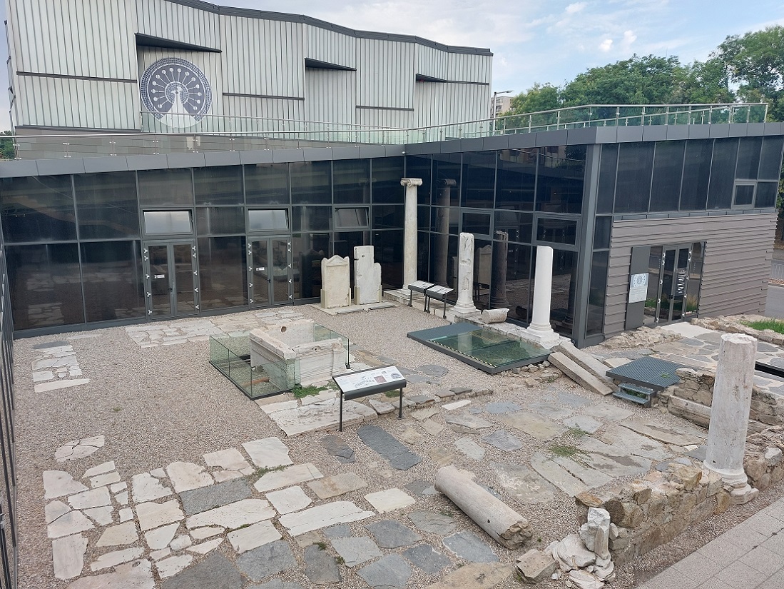 Foto casco histórico de Plovdiv, basilica paleocristiana, Bulgaria