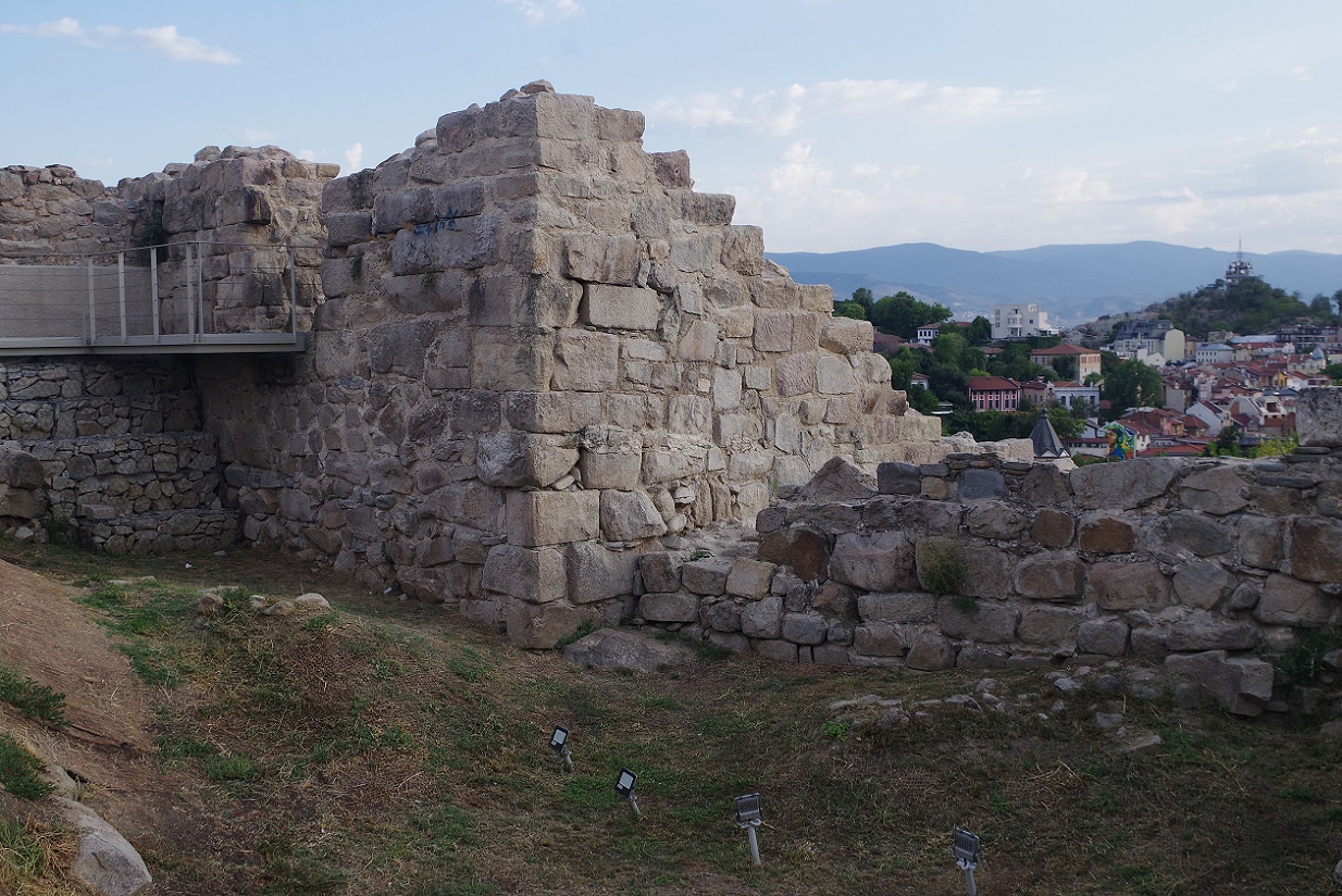 Foto casco histórico de Plovdiv, atardecer en Nebet Tepe, Bulgaria