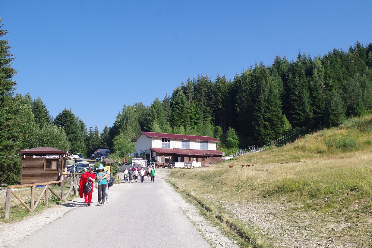 Foto telesilla del parque nacional de los siete lagos de Rila, Bulgaria