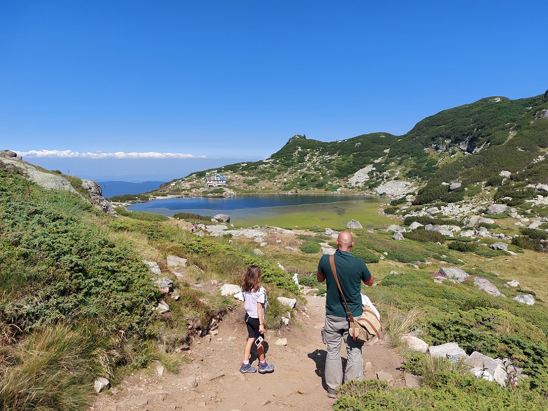 Foto tercer lago del parque nacional de los siete lagos de Rila, Bulgaria