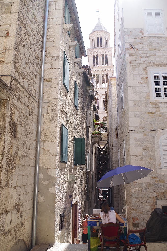 Foto Split, templo de Júpiter, Croacia