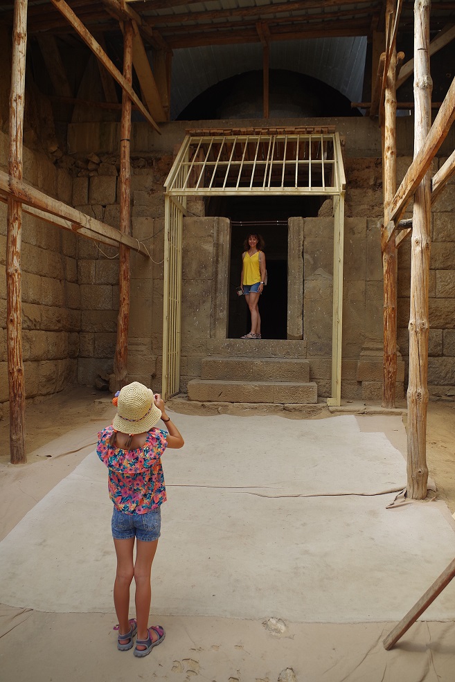 Foto tumba túmulo tracia de Chetinyova Mogila, Starosel, Bulgaria