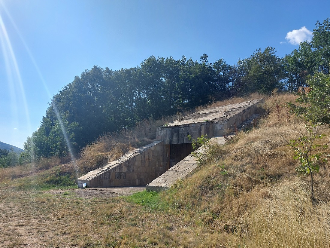 Foto tumba tracia, túmulo de la rana, Strelcha, Bulgaria