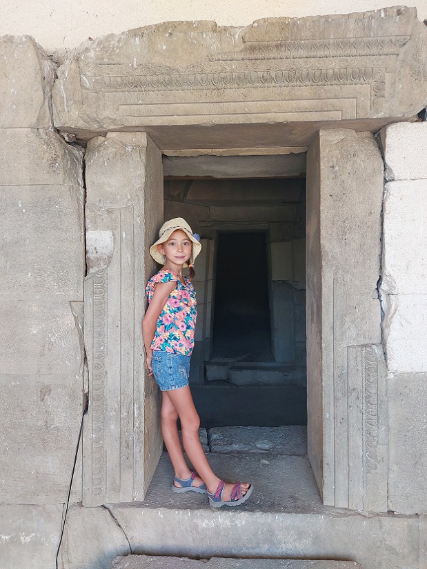 Foto tumba tracia, túmulo de la rana, Strelcha, Bulgaria