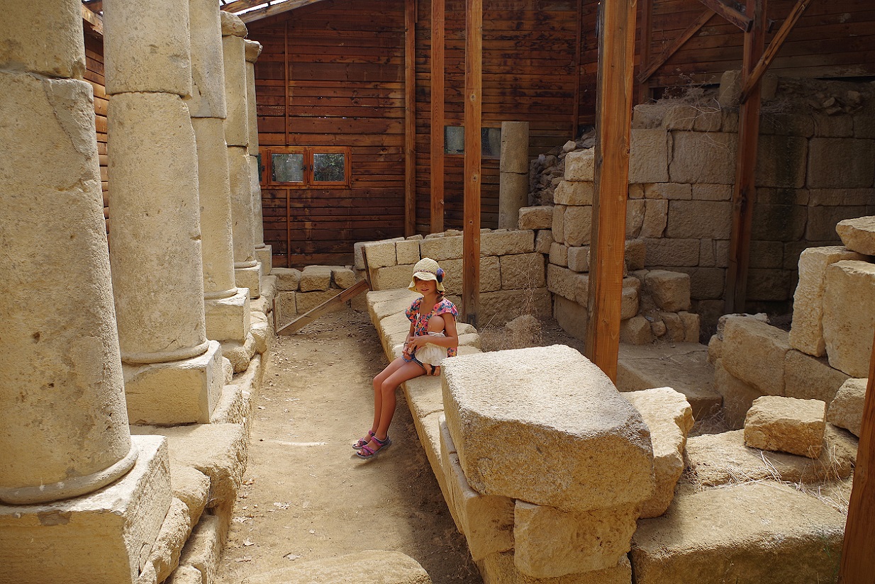 Foto templo tracio Horizont, Starosel, Bulgaria